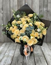 Букет цветов из:  Розы и Лизиантусы в Петровское Щелковского района