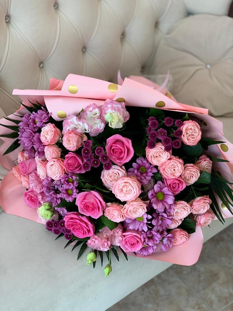 Букет цветов из: Хризантемы, Розы и Лизиантусы в Петровское Щелковского района