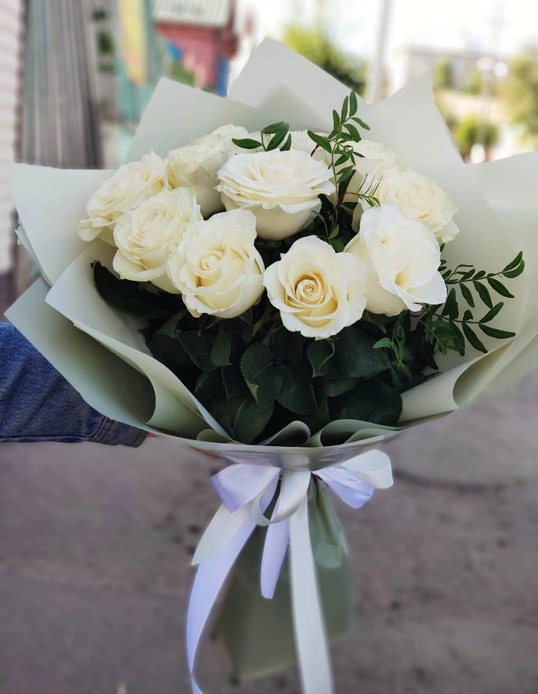 Букет Белые розы Проуд в Петровское Щелковского района