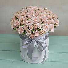 Цветочная композиция из Розы в шляпной коробке в Петровское Щелковского района