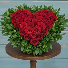 Цветочная композиция из Розы в виде сердца в Петровское Щелковского района