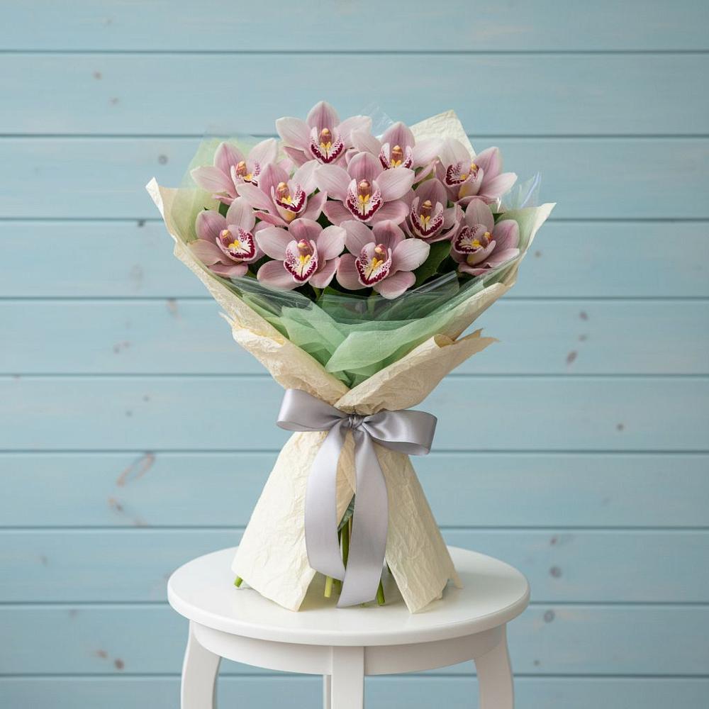 Букет цветов из: Орхидеи и Розы в Петровское Щелковского района