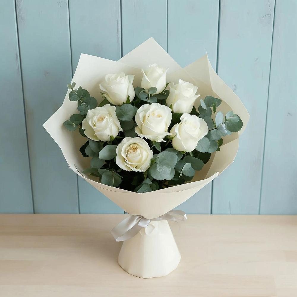 Букет Белые розы в Эвкалипте в Петровское Щелковского района