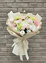 Букет цветов из:  Гвоздики, Розы, Лизиантусы и Хризантемы #REPLACE_PRED# Петровское Щелковского района