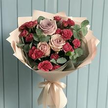 Букет цветов из:  Гвоздики и Розы в Петровское Щелковского района