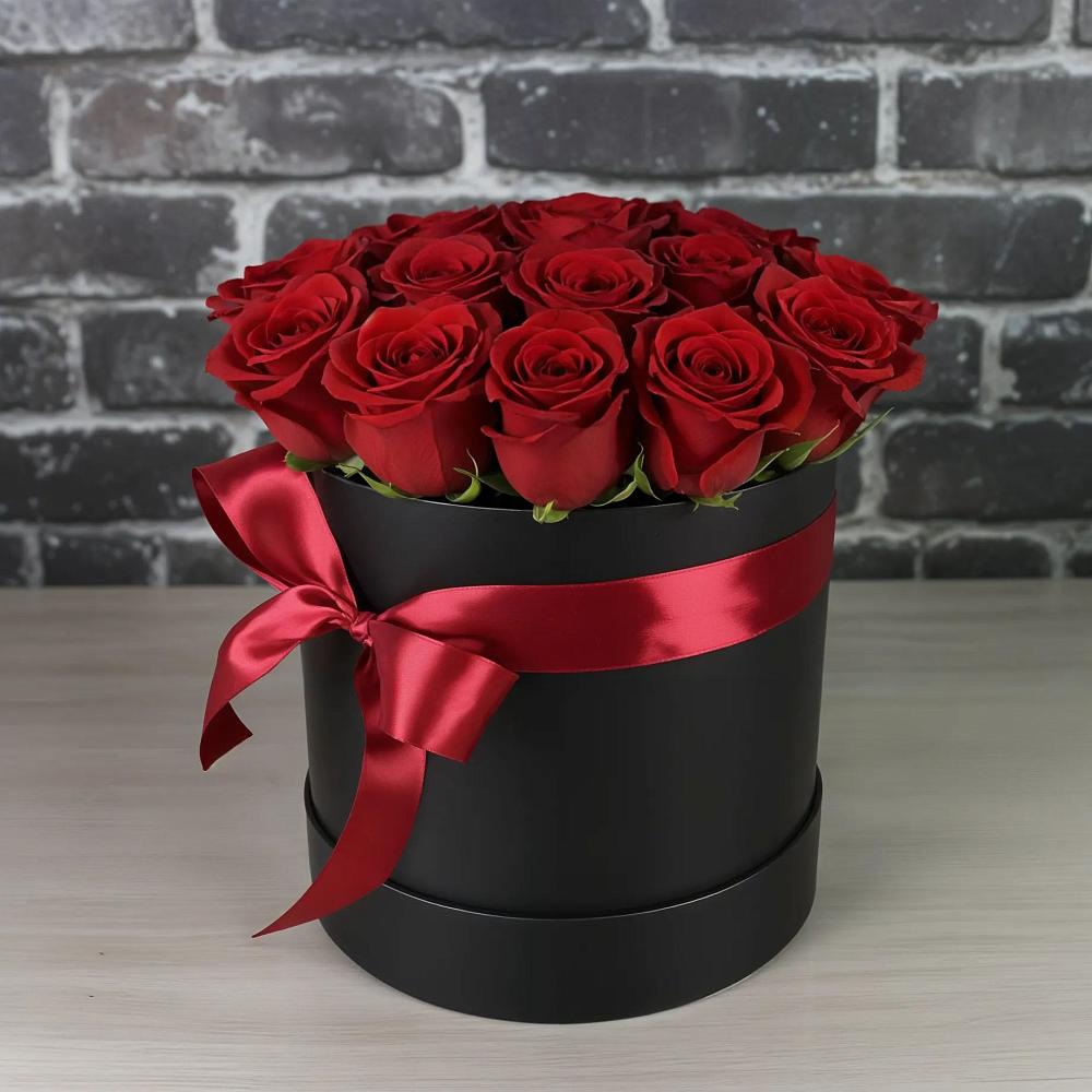 Цветочная композиция из Розы в шляпной коробке в Петровское Щелковского района