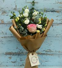 Букет цветов из:  Розы и Лизиантусы в Петровское Щелковского района